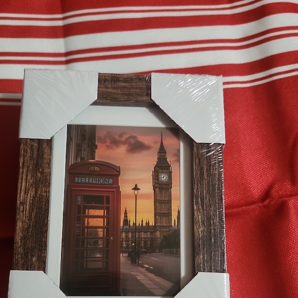 Rustic Brown Photo Frame with London Scene